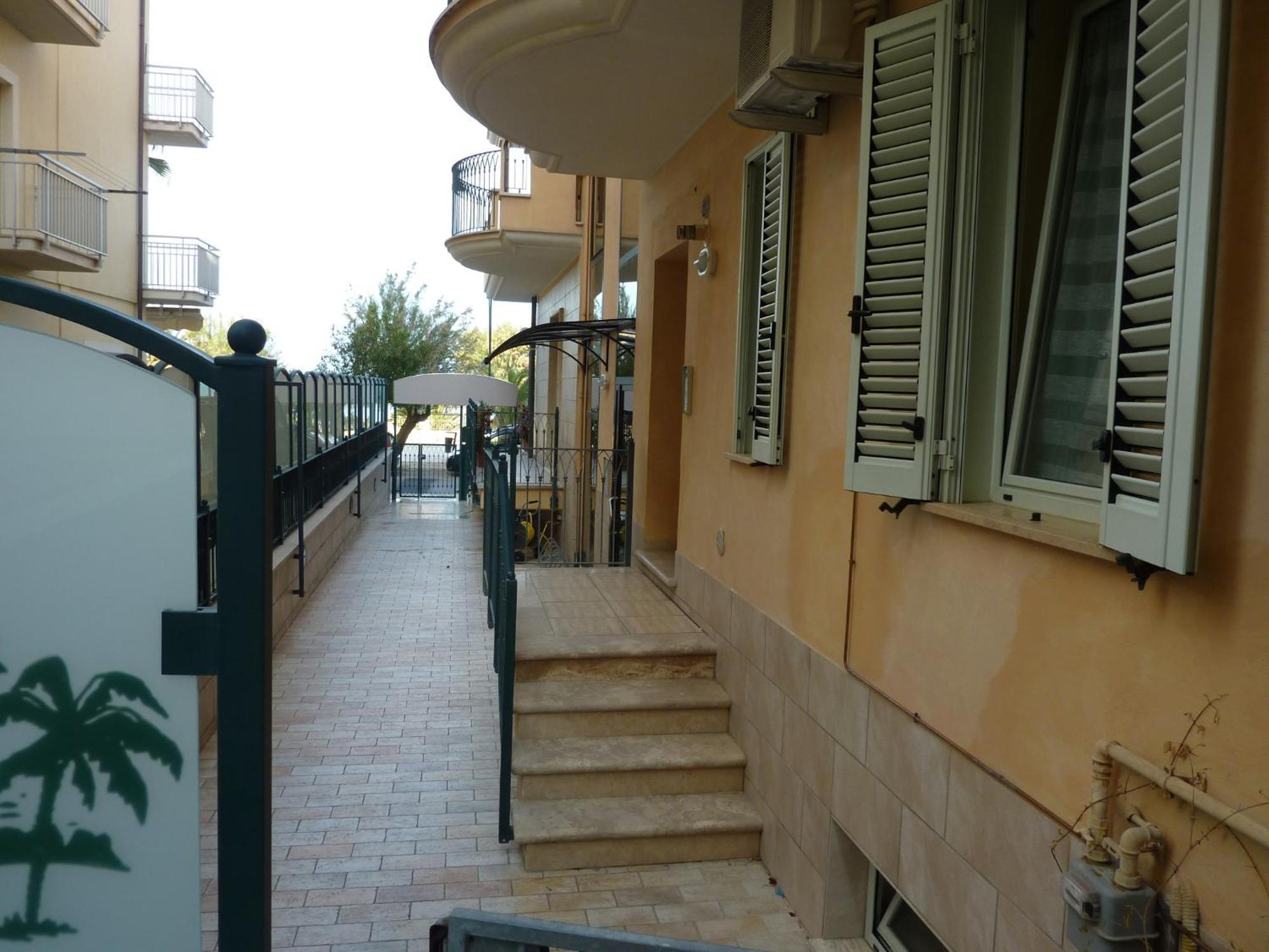 Aparthotel Beaurivage à San Benedetto del Tronto Extérieur photo