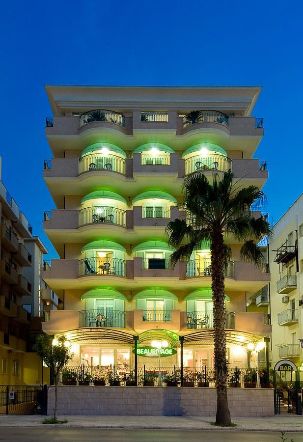 Aparthotel Beaurivage à San Benedetto del Tronto Extérieur photo