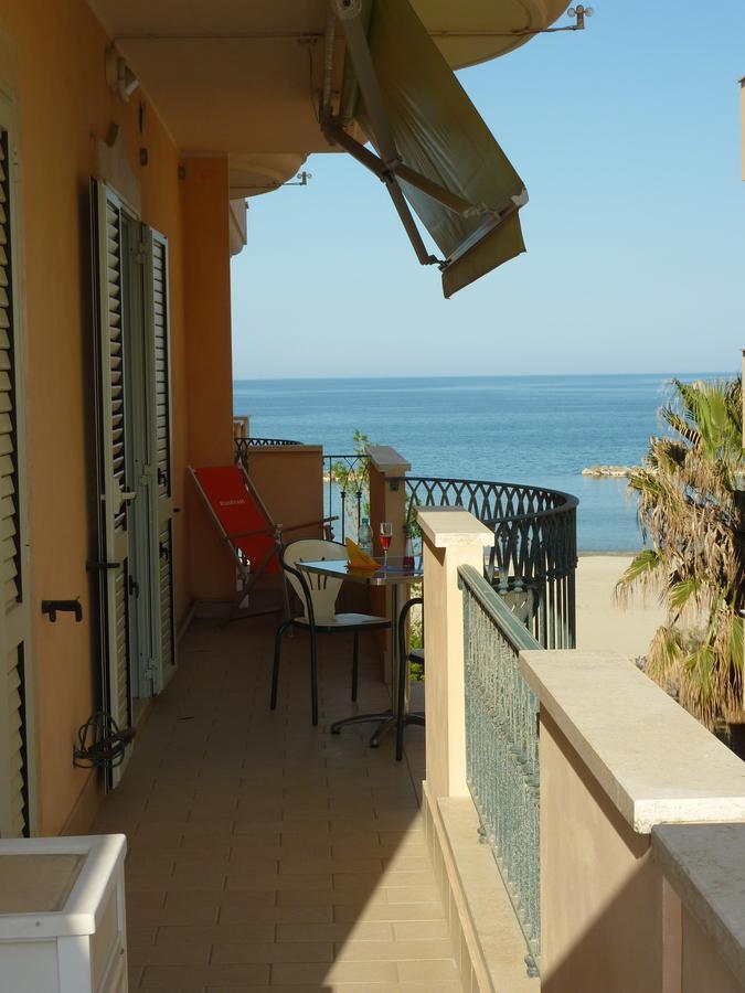 Aparthotel Beaurivage à San Benedetto del Tronto Extérieur photo